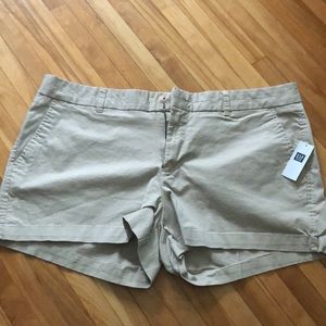 NWT Gap Factory 3” City Short 16 Khaki